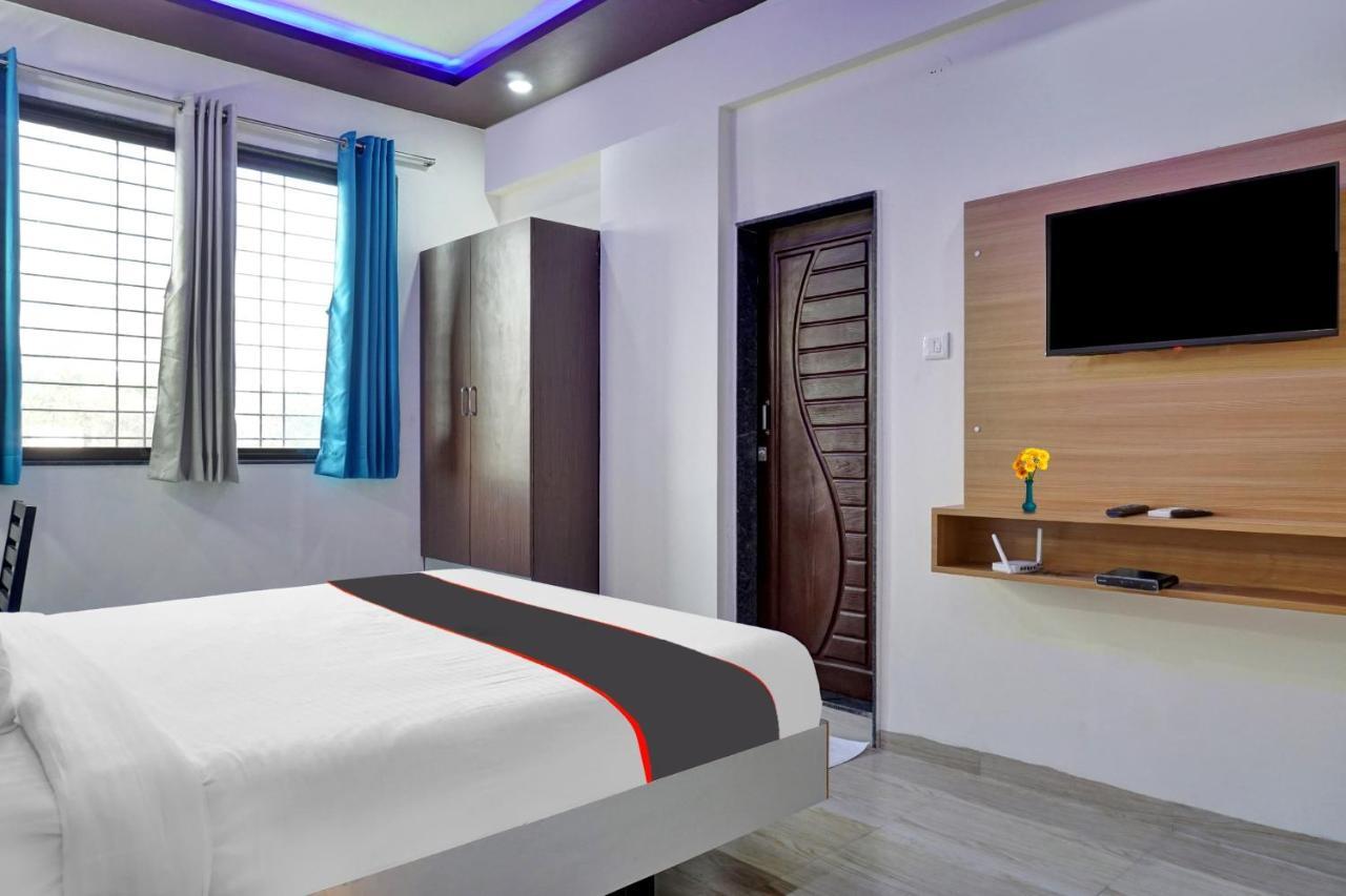 Kharadi Super Collection O Eon Inn Near Pune Airport מראה חיצוני תמונה