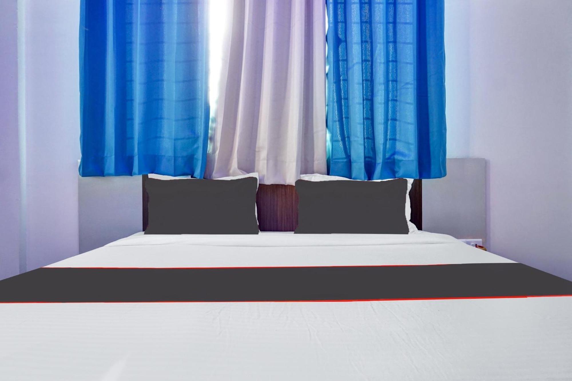 Kharadi Super Collection O Eon Inn Near Pune Airport מראה חיצוני תמונה